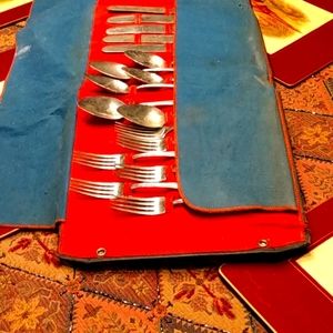 Antique Oneida LTD. Silverware/Dinnerware set